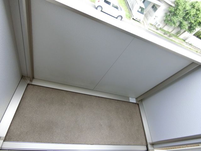 ��ʌ������s���P���ڂ̃A�p�[�g�̃o���R�j�[