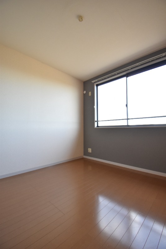 ��ʌ��������܎s����厚���V�n�̃A�p�[�g�̂��̑������E�X�y�[�X