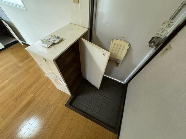 ��ʌ������s�������̃A�p�[�g�̌���