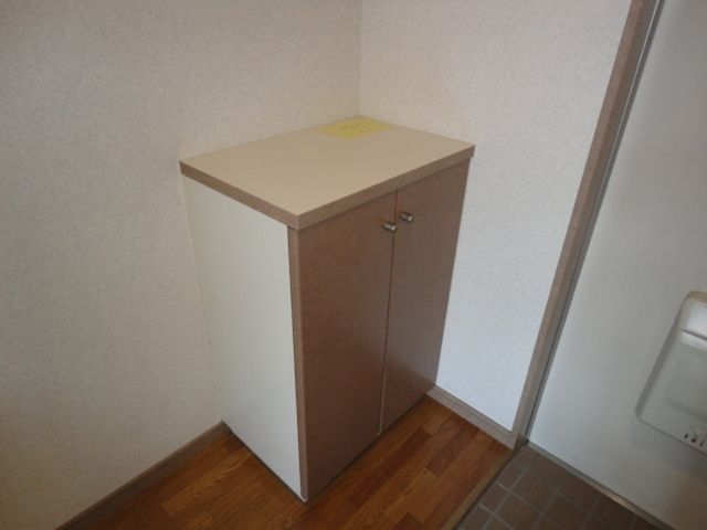 ��ʌ��������܎s������x�蒬�̃A�p�[�g�̎��[