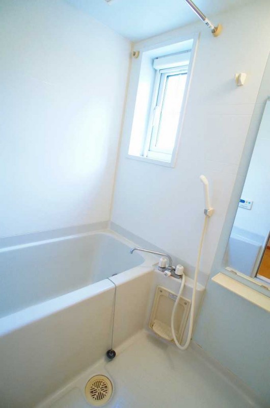 ��ʌ������s�V�h�R���ڂ̃A�p�[�g�̃o�X