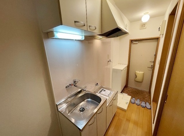 ��ʌ��������܎s����厚�y���̃A�p�[�g�̃L�b�`��