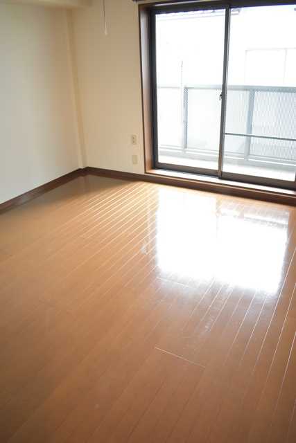 ��ʌ��������܎s��{��听���R���ڂ̃}���V�����̋��ԁE���r���O