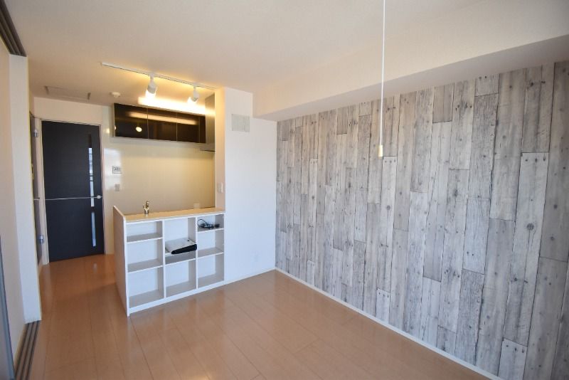 ��ʌ��������܎s�����攪���q�R���ڂ̃A�p�[�g�̋��ԁE���r���O