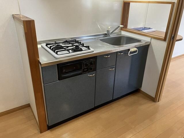 ��ʌ��������܎s��΋�厚�^�����̃}���V�����̃L�b�`��