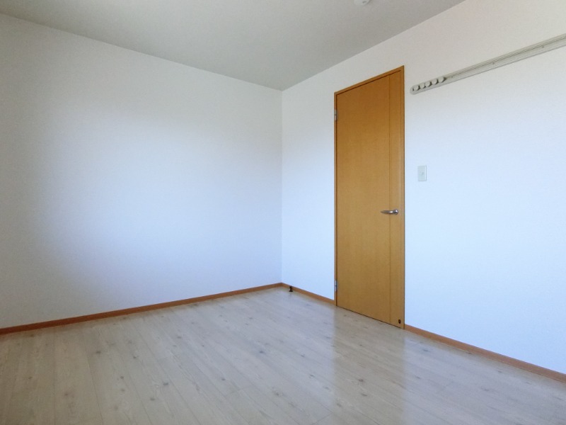 ��ʌ��������܎s�����擌��{�P���ڂ̃e���X�n�E�X�̂��̑������E�X�y�[�X