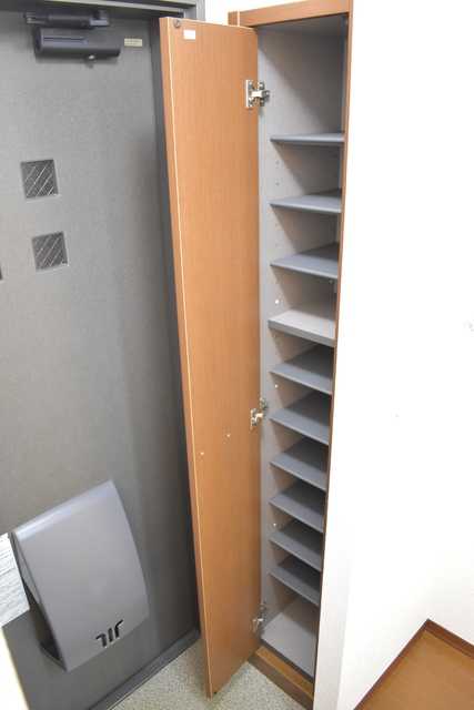 ��ʌ��������܎s��{��听���R���ڂ̃}���V�����̌���