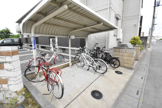 ��ʌ��������܎s�����攪���q�R���ڂ̃A�p�[�g�̂��̑�