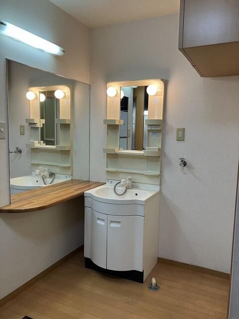 ��ʌ��������܎s��΋�厚�^�����̃}���V�����̐��ʏ�