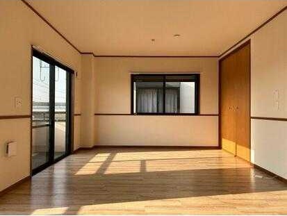 ��ʌ������s���W���ڂ̃}���V�����̋��ԁE���r���O