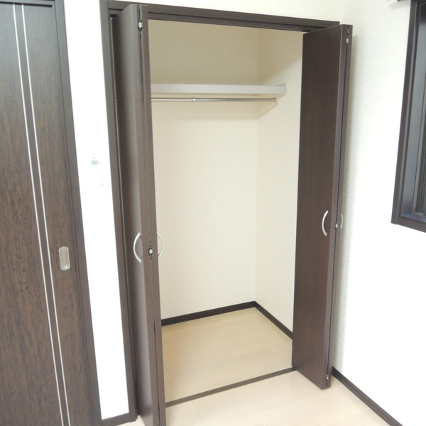 ��ʌ�����s������S���ڂ̃A�p�[�g�̎��[