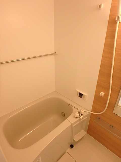 ��ʌ��������܎s��{��������P���ڂ̃A�p�[�g�̃o�X