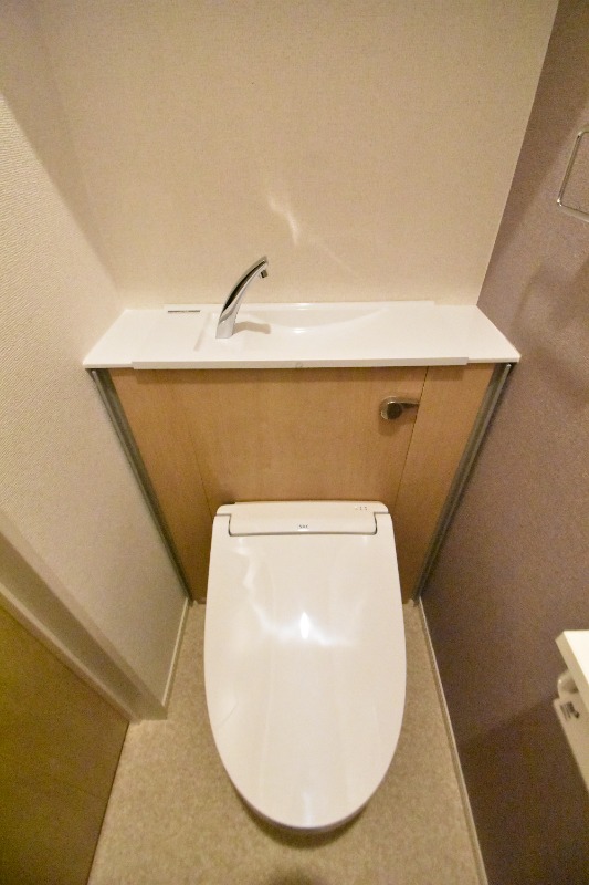 ��ʌ��k�����S�ɓޒ��h�S���ڂ̃A�p�[�g�̃g�C��