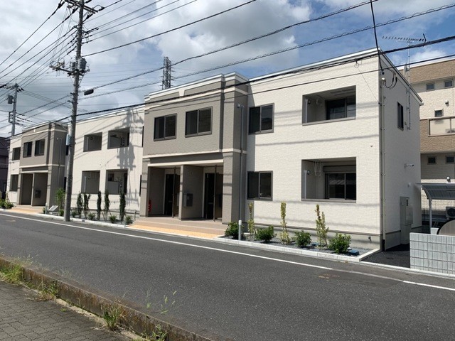 ��ʌ��z�J�s�厚��[�̃A�p�[�g�̃G���g�����X