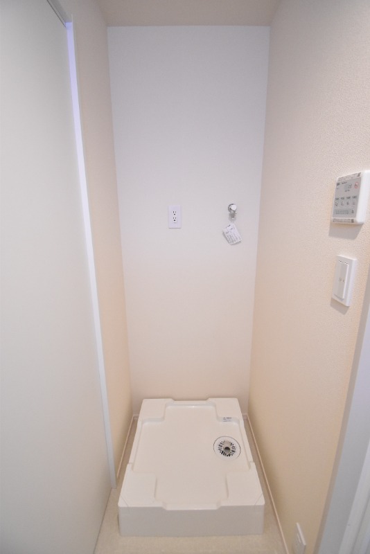 ��ʌ�����s���L�R���ڂ̃}���V�����̂��̑������E�X�y�[�X