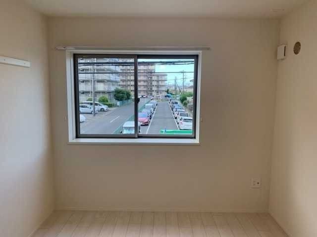 ��ʌ��z�J�s�厚��[�̃A�p�[�g�̂��̑������E�X�y�[�X