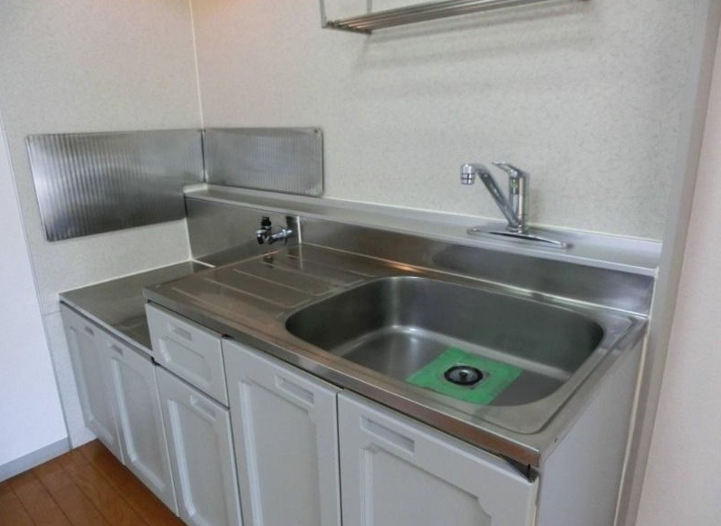 ��ʌ�����s�����Q���ڂ̃A�p�[�g�̃L�b�`��