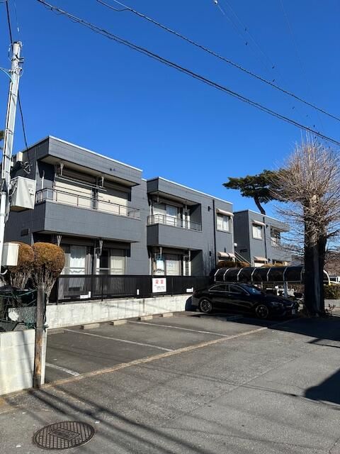 ��ʌ��������܎s�k��~�͒��̃}���V�����̌����O��