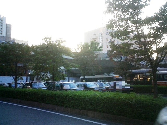 ��ʌ�����s�����Q���ڂ̃A�p�[�g�̎���