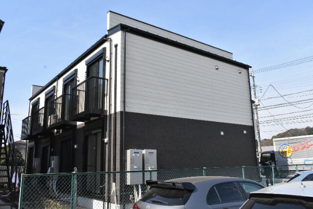 ��ʌ��������܎s�΋�厚�ԋ{653-4�̃A�p�[�g�̌����O��