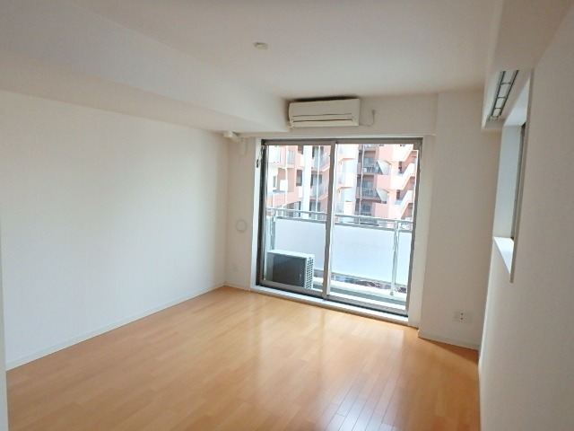 ��ʌ��������܎s��{��g�~���Q���ڂ̃}���V�����̋��ԁE���r���O