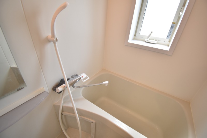 ��ʌ��������܎s������㗎���T���ڂ̃A�p�[�g�̃o�X