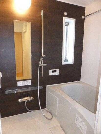 ��ʌ�����s�厚���R�̃A�p�[�g�̃o�X