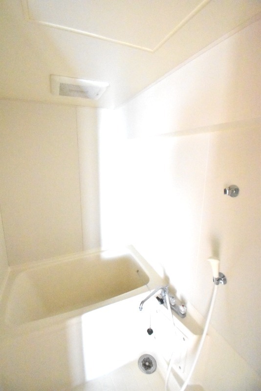 ��ʌ�����s������S���ڂ̃}���V�����̃o�X