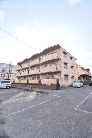 ��ʌ�����s������S����16-1�̃}���V�����̌����O��