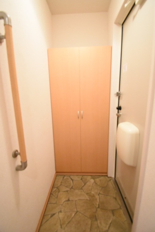 ��ʌ��������܎s�Y�a��؍�T���ڂ̃A�p�[�g�̌���