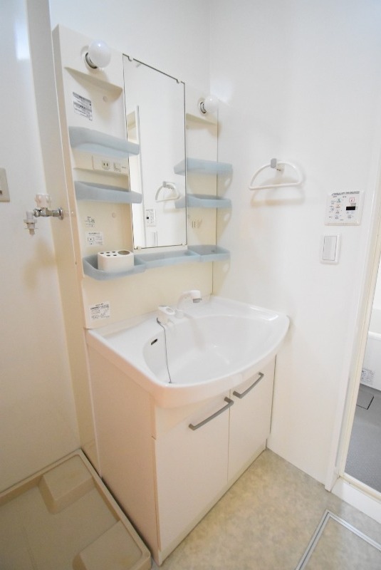 ��ʌ��������܎s�Y�a��؍�T���ڂ̃A�p�[�g�̐��ʏ�