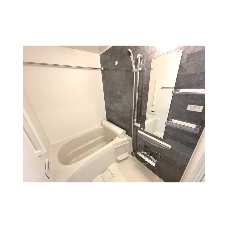 ��ʌ�����s�˒˂S���ڂ̃}���V�����̃o�X