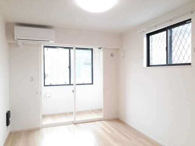 ��ʌ������s���v��̃A�p�[�g�̋��ԁE���r���O