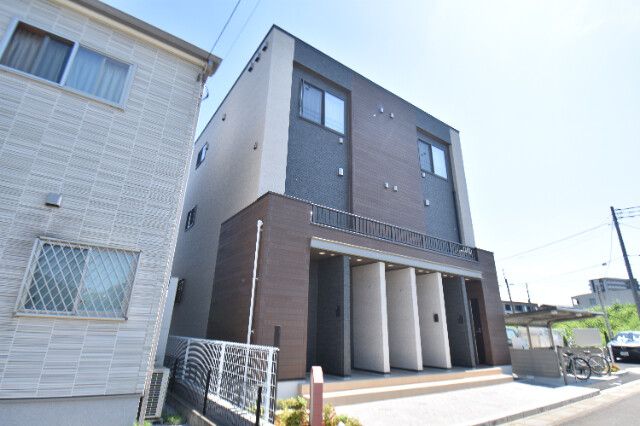 ��ʌ������s���v��̃A�p�[�g�̂��̑�