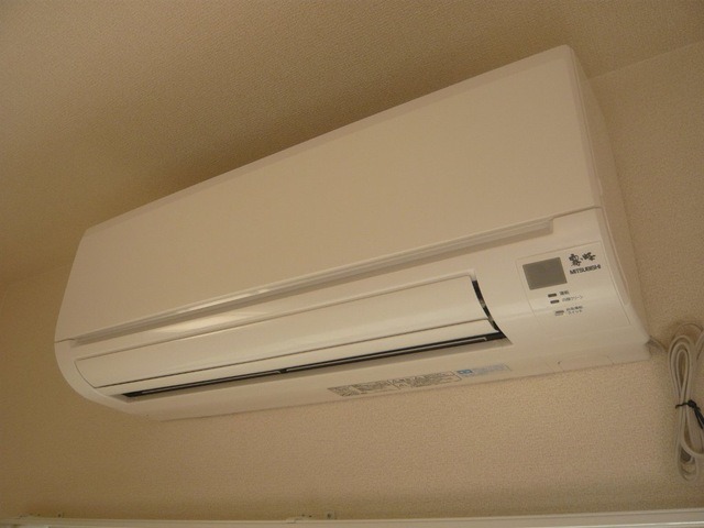 ��ʌ������s���h�R���ڂ̃A�p�[�g�̂��̑��ݔ�