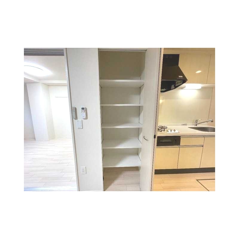 ��ʌ�����s�˒˂S���ڂ̃}���V�����̂��̑��ݔ�