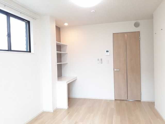 ��ʌ������s���v��̃A�p�[�g�̂��̑������E�X�y�[�X