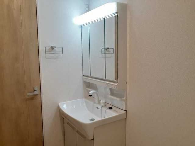 ��ʌ������s���v��̃A�p�[�g�̐��ʏ�