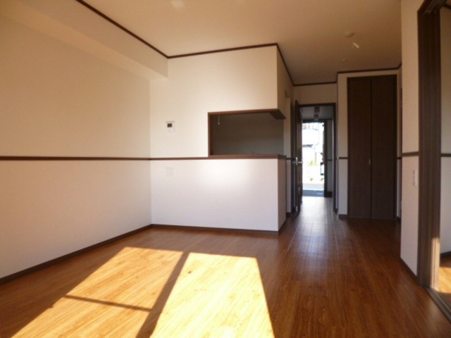 ��ʌ��������܎s��΋�厚��΂̃A�p�[�g�̋��ԁE���r���O