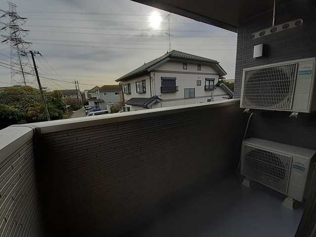 ��ʌ�����s�厚���s�g���̃A�p�[�g�̃o���R�j�[