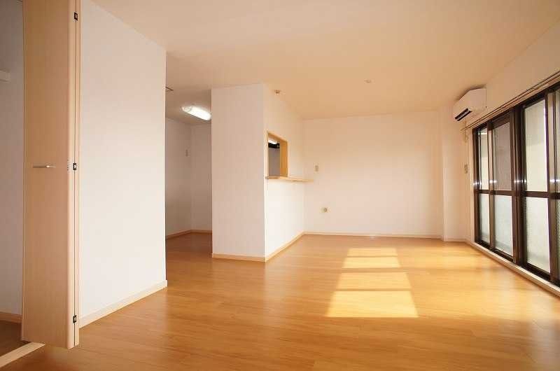 ��ʌ�����s������U���ڂ̃}���V�����̋��ԁE���r���O