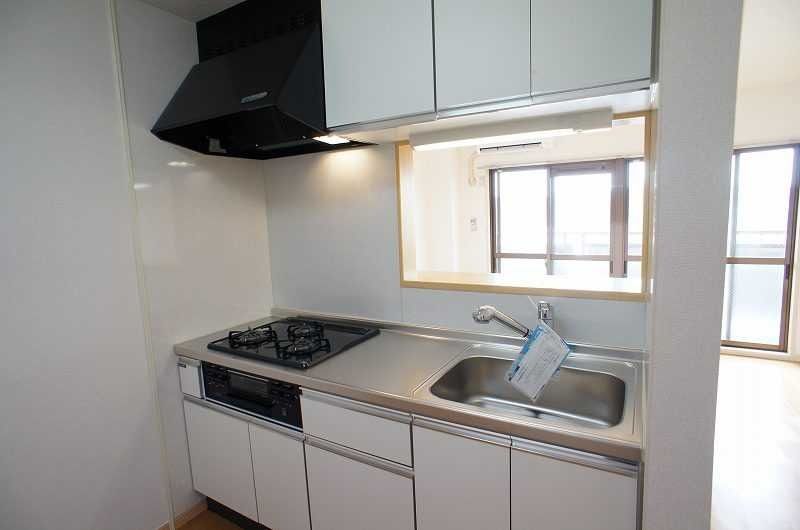 ��ʌ�����s������U���ڂ̃}���V�����̃L�b�`��