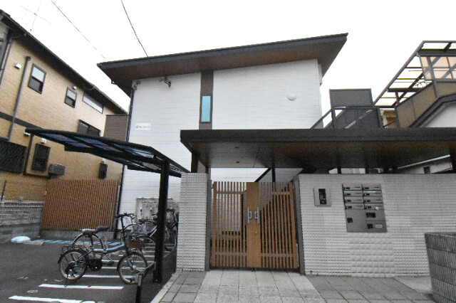 ��ʌ��������܎s��΋擌���Q���ڂ̃A�p�[�g�̌����O��