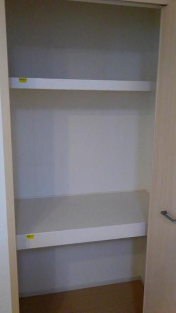 ��ʌ��������܎s�΋�厚���̃A�p�[�g�̎��[