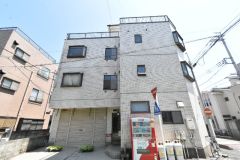 ��ʌ��������܎s�Y�a��̉ƂT����13-6�̃}���V�����̌����O��