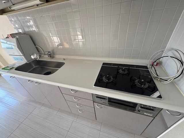 ��ʌ��z�J�s��z�J�S���ڂ̃}���V�����̃L�b�`��