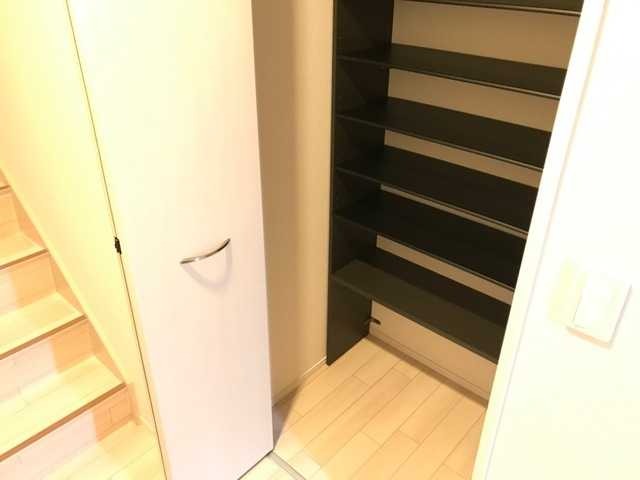 ��ʌ�����s�厚�����̃}���V�����̌���