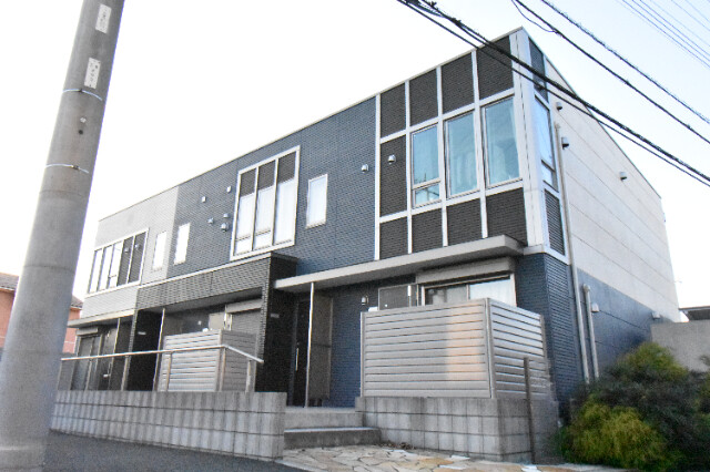 ��ʌ�����s�厚�����̃}���V�����̃G���g�����X