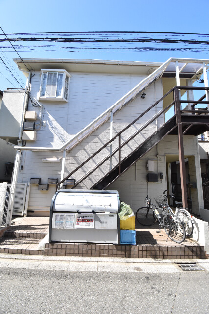 ��ʌ��V���s���R���ڂ̃A�p�[�g�̌����O��