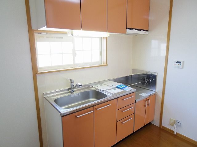 ��ʌ�����s���ԂP���ڂ̃A�p�[�g�̃L�b�`��